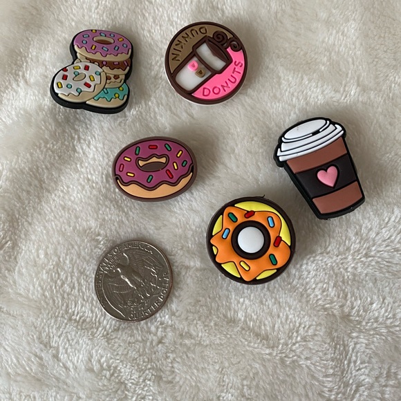 Dunkin’ Donuts Charms for Shoes NWT - Picture 2 of 4
